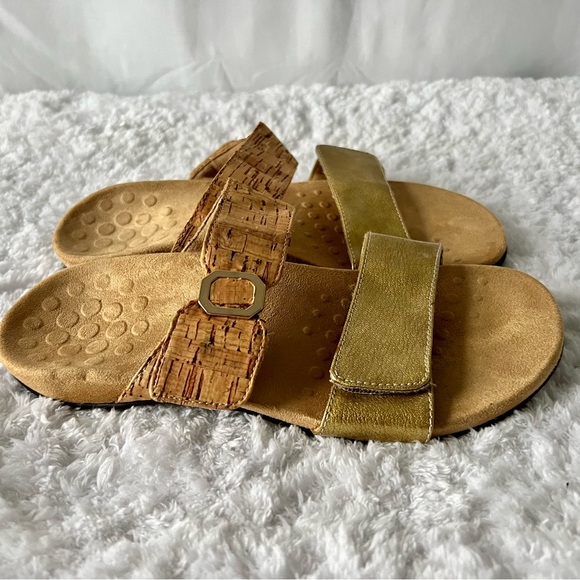 Vionic Camila Gold Cork Slide Sandals. - Picture 1 of 5